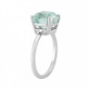 Hermoso anillo de Esmeralda en corte cushion
