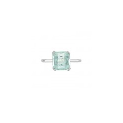 Hermoso anillo de Esmeralda en corte cushion