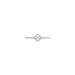 Anillo solitario en oro blanco 14K