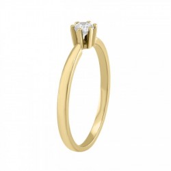 Anillo solitario en oro amarillo de 14K