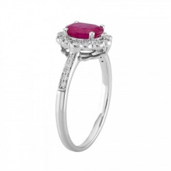 Anillo fancy en oro blanco con Rubí oval natural
