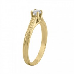 Anillo solitario en oro amarillo 14K