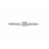 Anillo solitario en 14K de 1.5 gr con un diamante de 0.10 ct