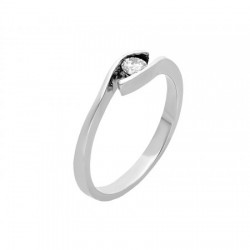 Anillo solitario en Oro blanco y diamante central 0.11 ct